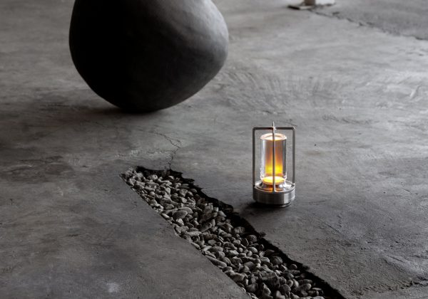 Nao Tamura, NaoTamura_TURN00, naotamura, nownao, lighting, lamp, design, cordless, lighting fixture, metal, ambiented, アンビエンテック、照明、田村なお、田村奈穂、デザイナー、女性デザイナー、ニューヨーク、コードレス、防水照明, NewYork designer, NYC, Female designer