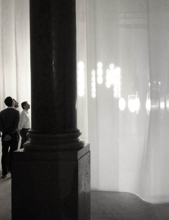 MOVING HORIZON, WonderGlass. Installation by Nao Tamura.